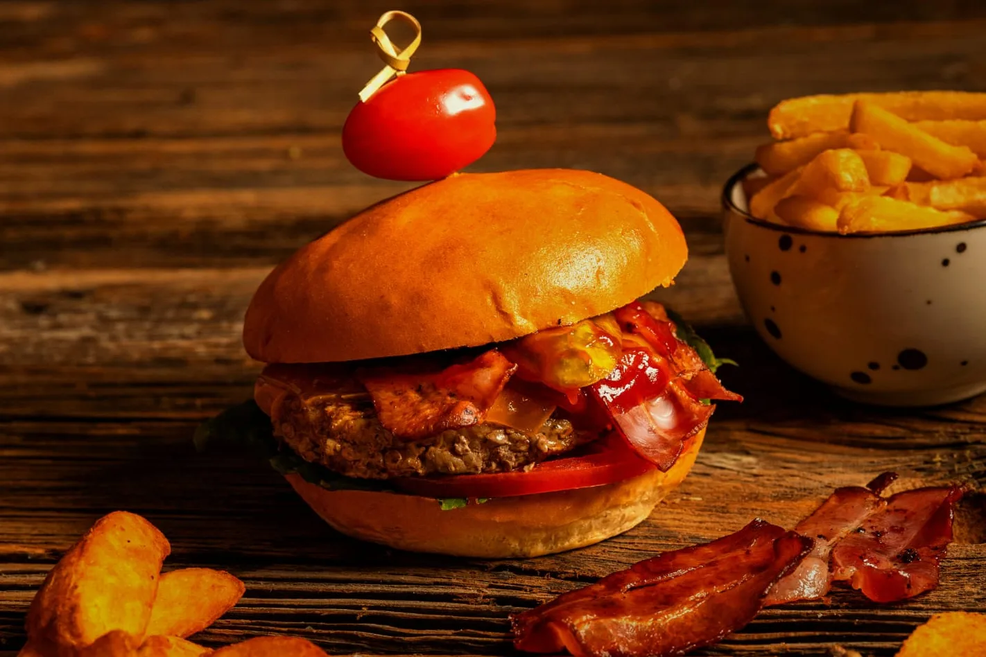 BURGER KLASYCZNY [200 g]